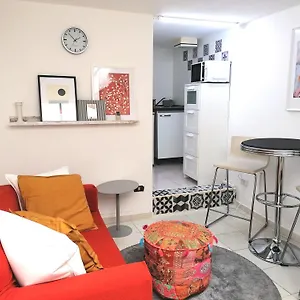 Mercanti Attic Version Apartment Mailand